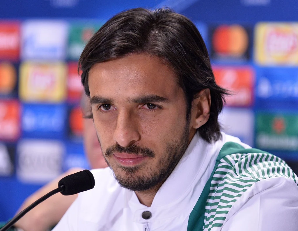 Bryan Ruiz na konferencji prasowej Bryan Ruiz na konferencji prasowej