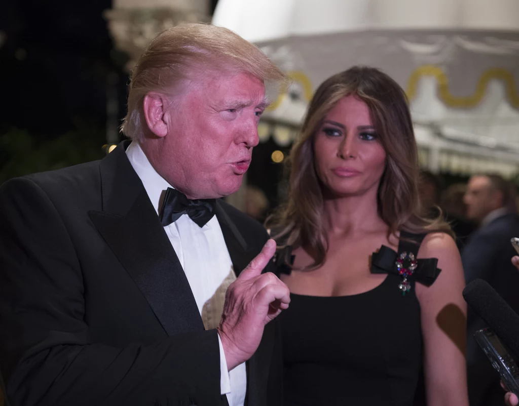 Melania Trump to słoweńsko-amerykańska modelka, żona Donalda Trumpa. Melania Trump to słoweńsko-amerykańska modelka, żona Donalda Trumpa.