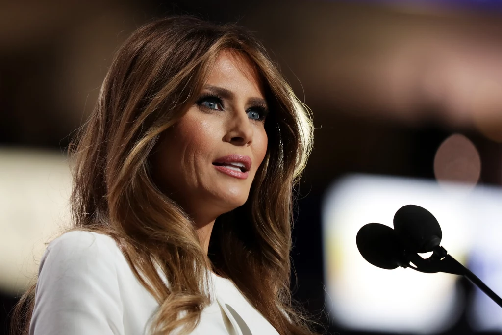 Melania Trump to słoweńsko-amerykańska modelka, żona Donalda Trumpa. Melania Trump to słoweńsko-amerykańska modelka, żona Donalda Trumpa.