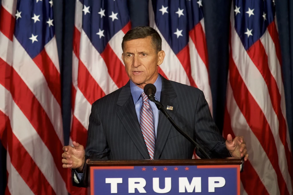 Michael T. Flynn, doradca ds. bezpieczeństwa narodowego. Ma 57 lat.Emerytowany generał i były szef Agencji Wywiadu Wojskowego (DIA).