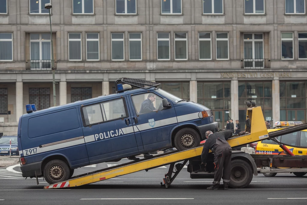 Jak często Polacy korzystają z holowania?