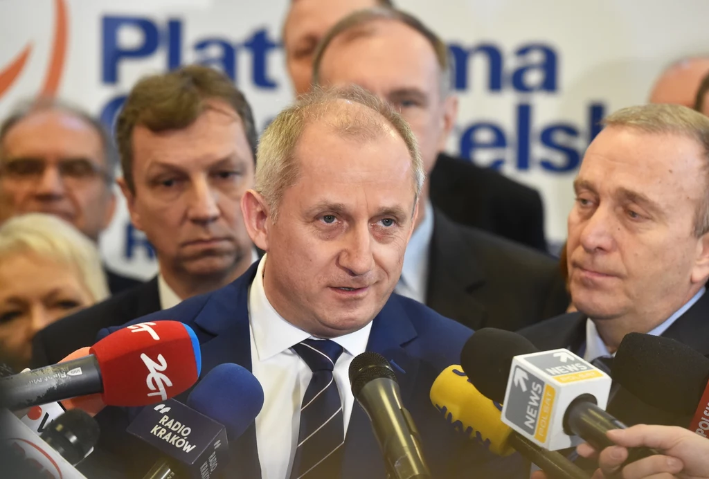 Przewodniczący Platformy Obywatelskiej Grzegorz Schetyna oraz przewodniczący klubu Platformy Obywatelskiej Sławomir Neumann Przewodniczący Platformy Obywatelskiej Grzegorz Schetyna oraz przewodniczący klubu Platformy Obywatelskiej Sławomir Neumann