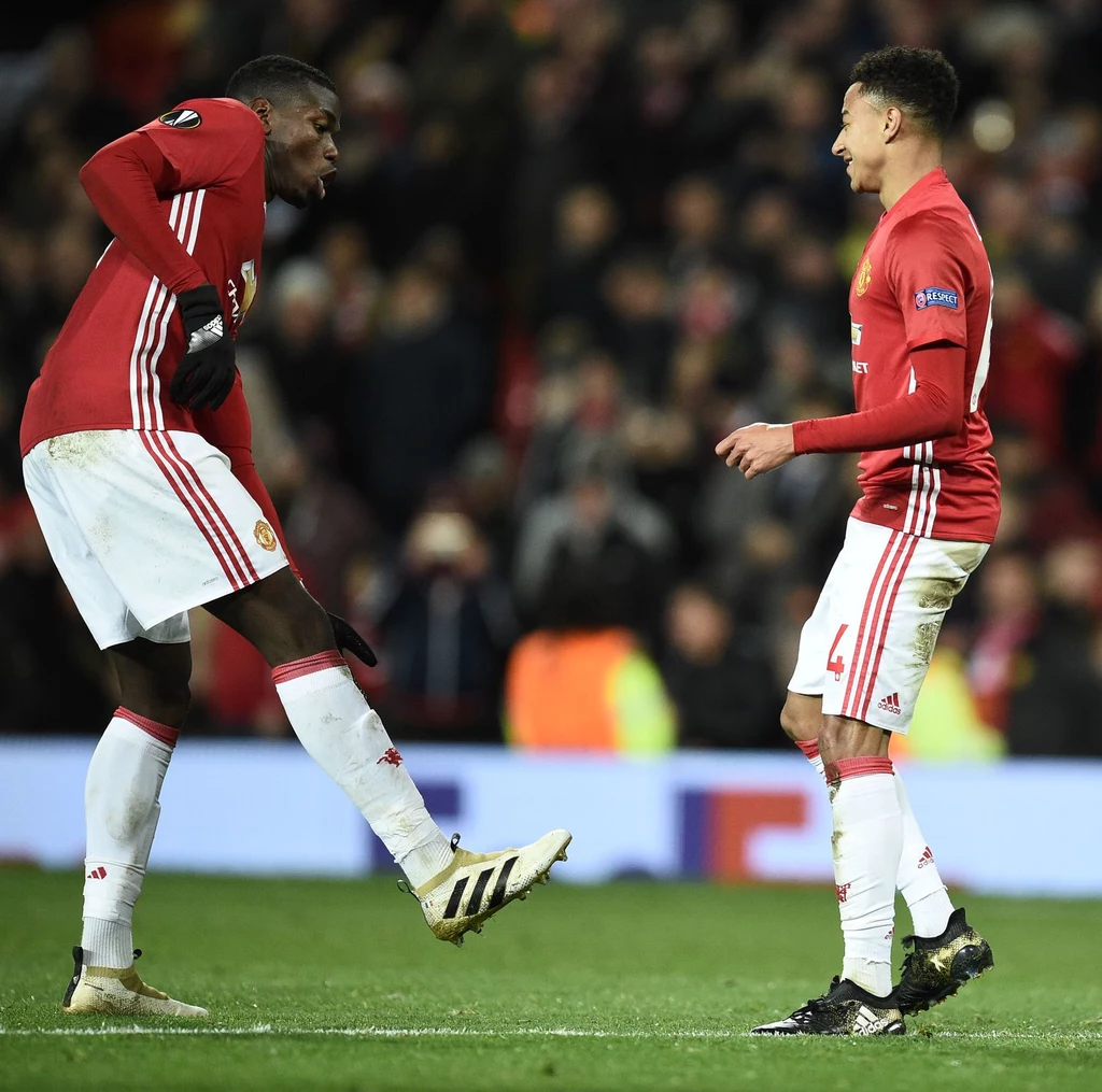 Paul Pogba (z lewej)