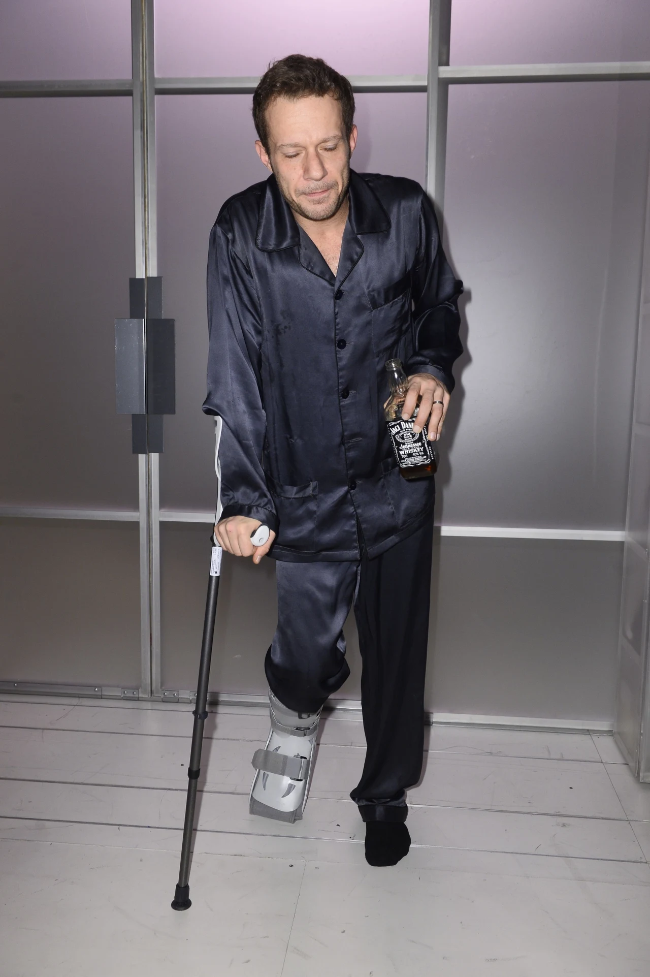 Małecki w spektaklu "Kotka na gorącym, blaszanym dachu"