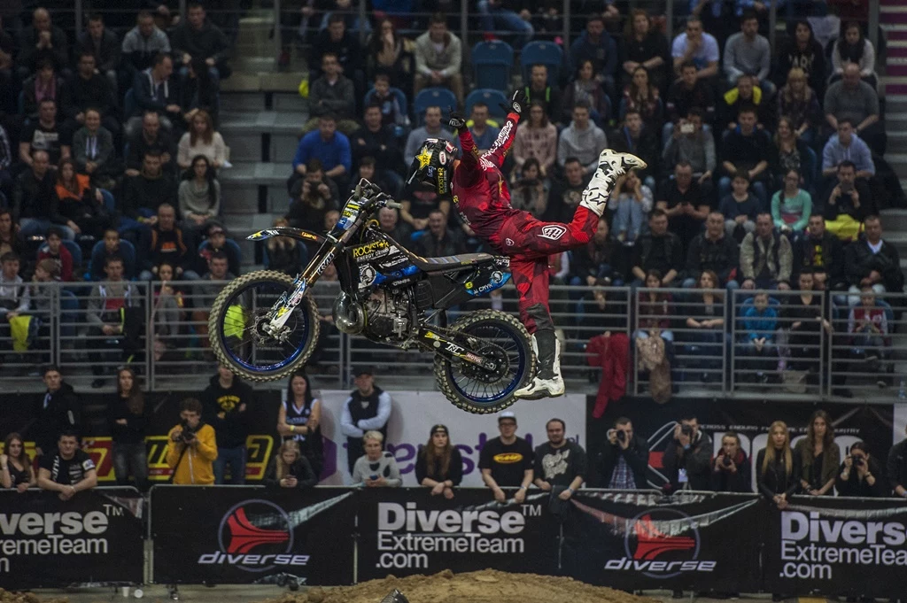 Diverse Night of the Jumps