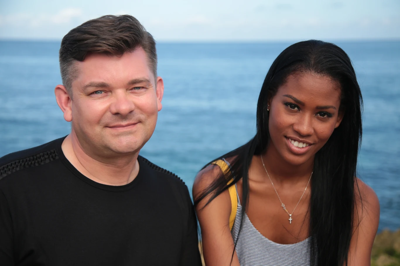 Zobacz zdjęcia z planu teledysku "Czekam na ciebie" discopolowej grupy Akcent.