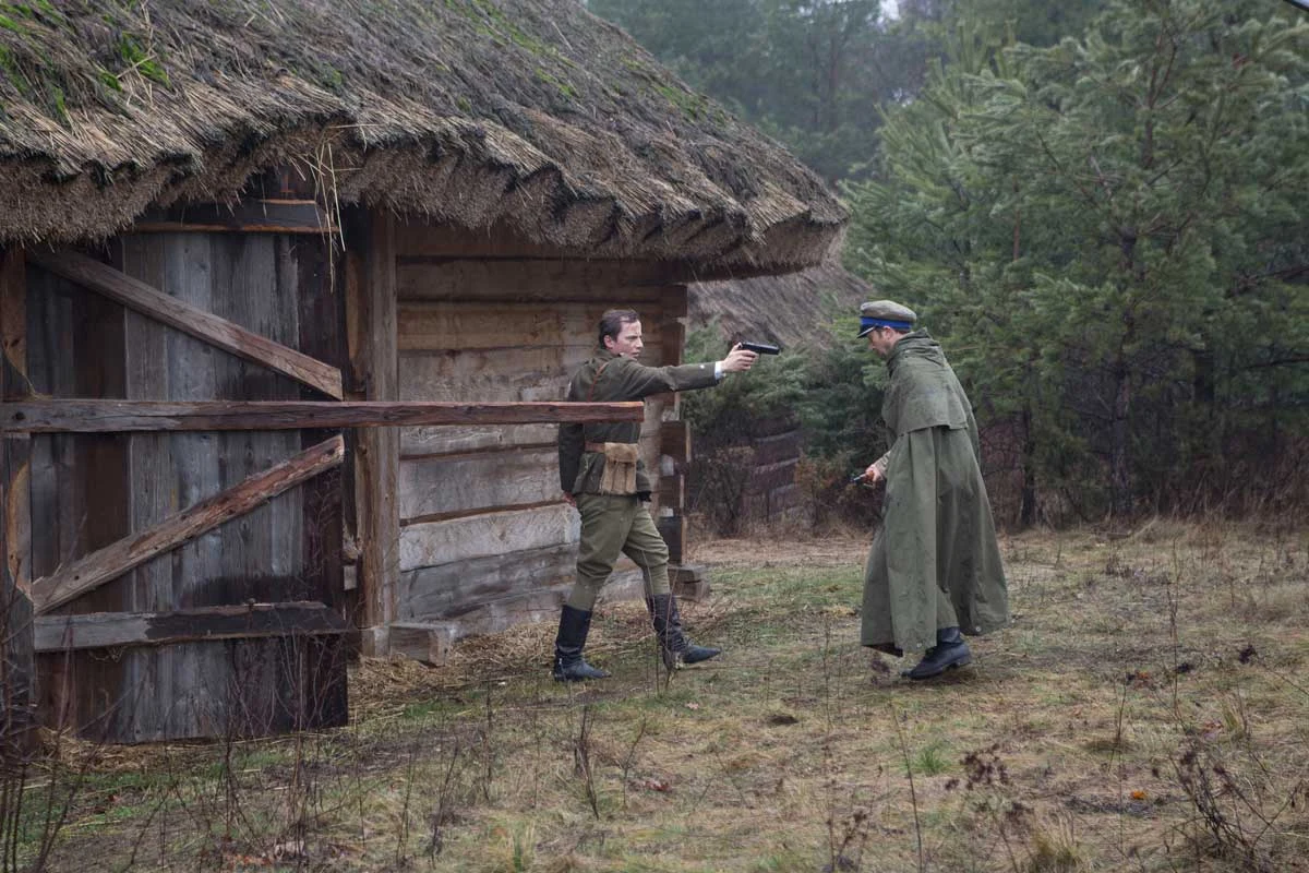 Wojciech Niemczyk w scenie z filmu "Wyklęty"