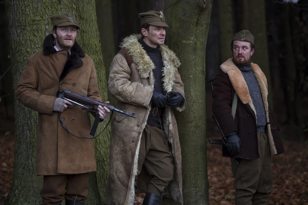 Marcin Kwaśny w scenie z filmu "Wyklęty"