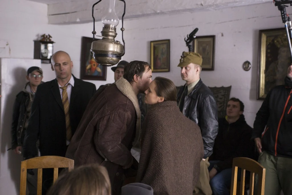 Wojciech Niemczyk w scenie z filmu "Wyklęty"