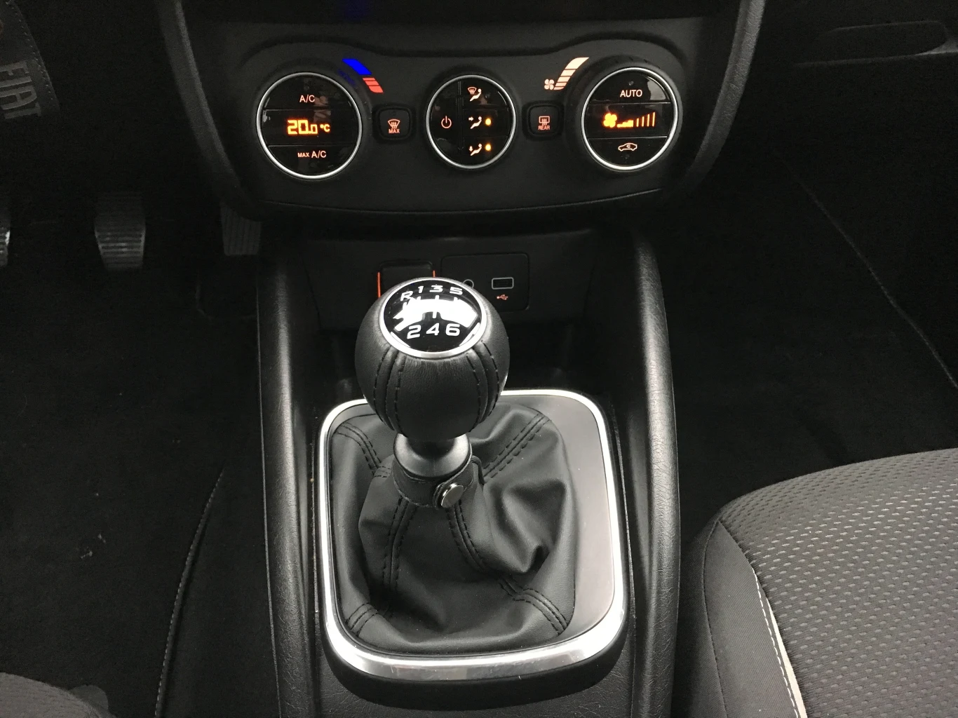 Fiat Tipo hatchback i kombi