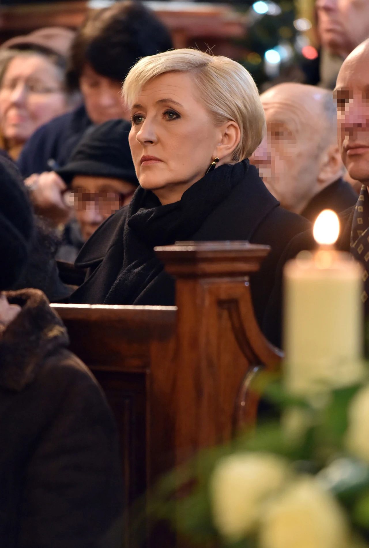 Agata Duda uczestniczyła w pogrzebie księdza Mieczysława Malińskiego Agata Duda uczestniczyła w pogrzebie księdza Mieczysława Malińskiego