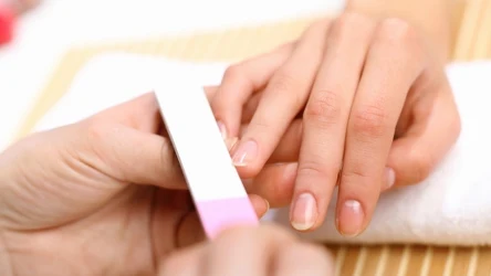 Na jaki świąteczny manicure warto postawić w tym roku?