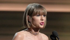 Taylor Swift podczas ceremonii Grammy 2016 