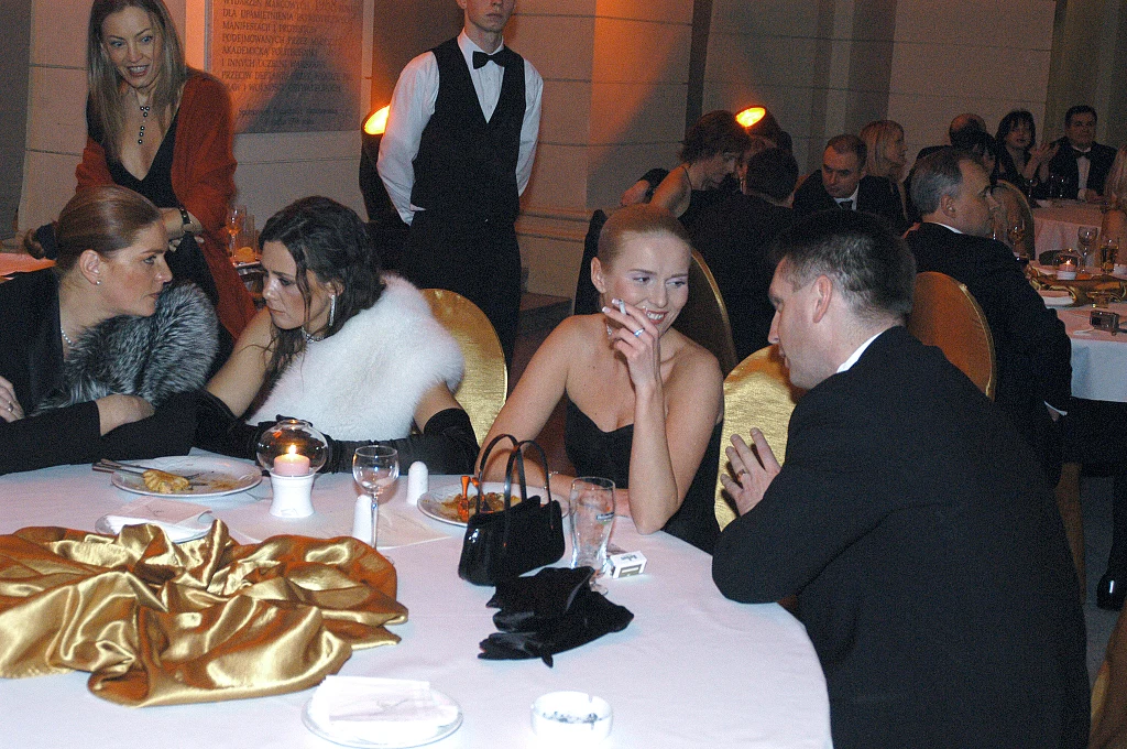 Hanna Smoktunowicz-Kedaj-Lis i Tomasz Lis na balu dziennikarzy w 2004 roku Hanna Smoktunowicz-Kedaj-Lis i Tomasz Lis na balu dziennikarzy w 2004 roku