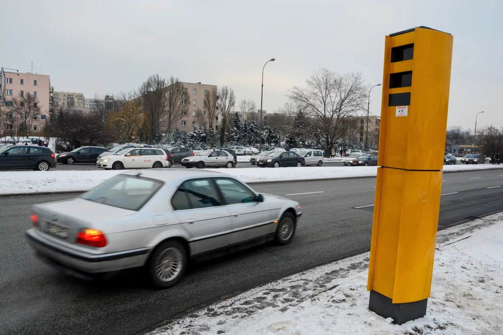 Fotoradary w Warszawie zostały już odfoliowane