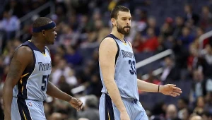 Zach Randolph (z lewej) i Marc Gasol z Memphis Grizzlies
