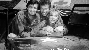 Kadr z serialu "M*A*S*H*".