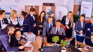 Instytucje finansowe nie są już w stanie przyciągać pracowników tylko wysoką pensją