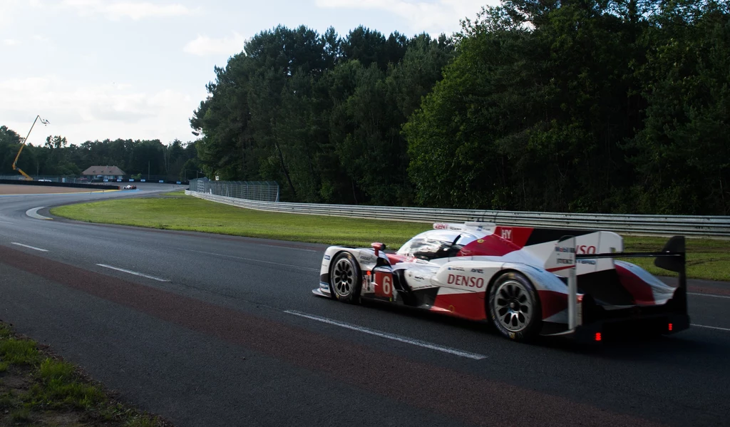 Bolid Toyota GAZOO Racing