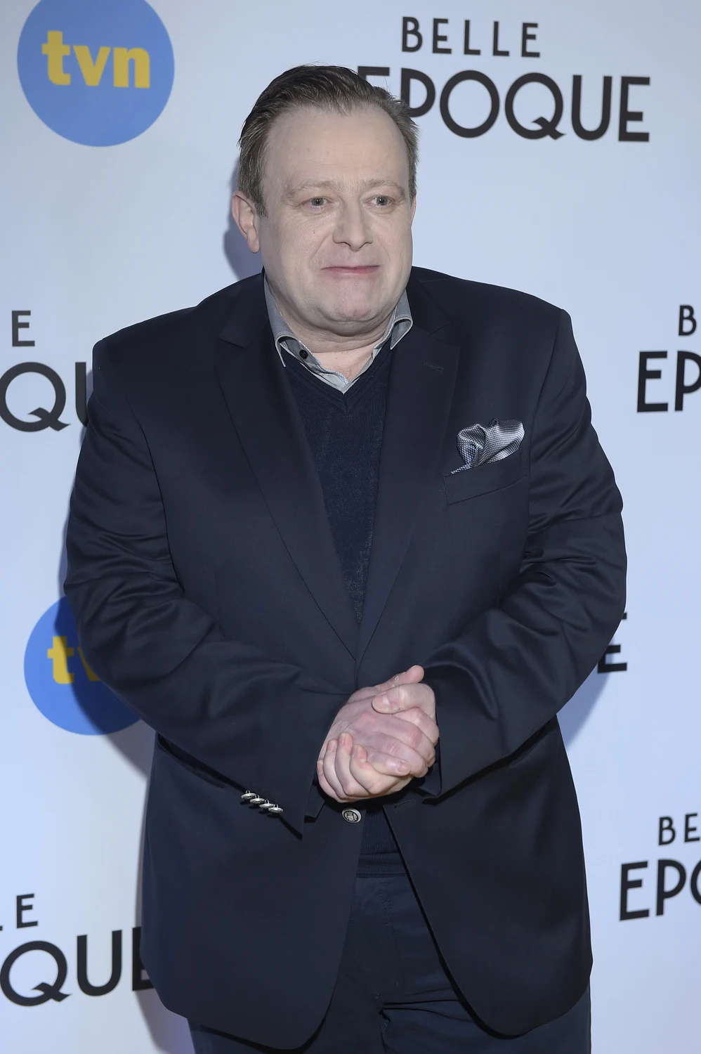 Olaf Lubaszenko wciela się w jednego z bohaterów serialu "Belle Epoque"