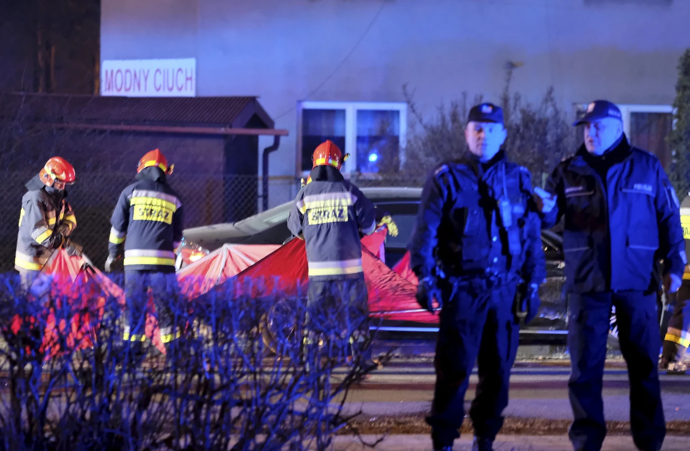 Obaj kierowcy, którzy uczestniczyli w wypadku, byli trzeźwi. Kierowca seicento nie odniósł obrażeń.