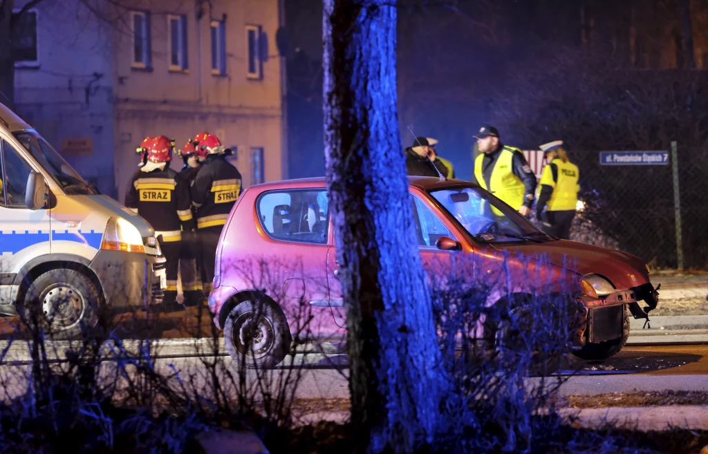 Jak poinformował rzecznik Rafał Bochenek, szefowej rządu nie stało się nic poważnie zagrażającego jej zdrowiu i życiu, a obrażenia to głównie stłuczenia i otarcia związane z tym, że premier miała zapięte pasy. 
