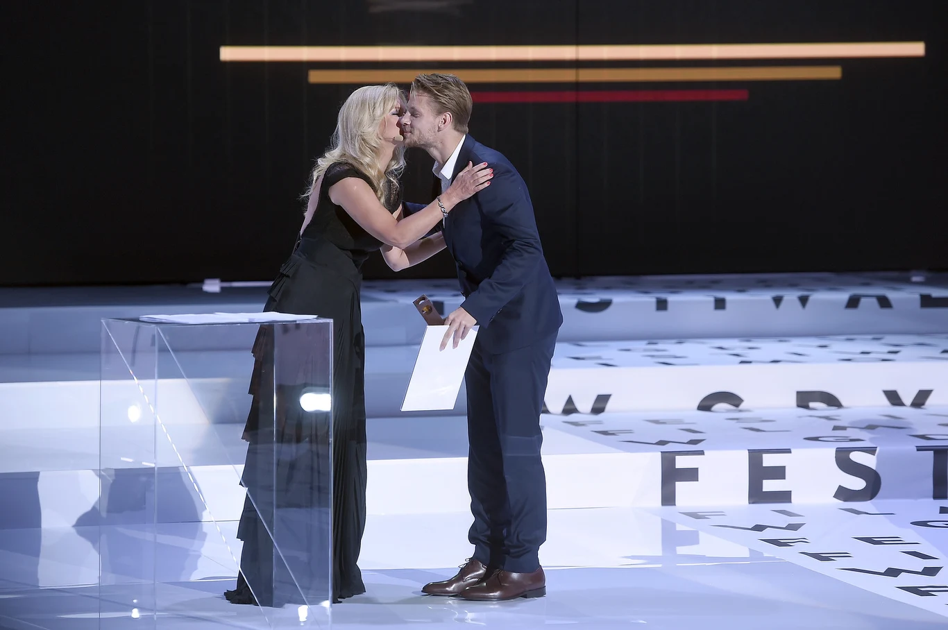 Sebastian Fabijański, na zdj. z Grażyną Torbicką Sebastian Fabijański, na zdj. z Grażyną Torbicką