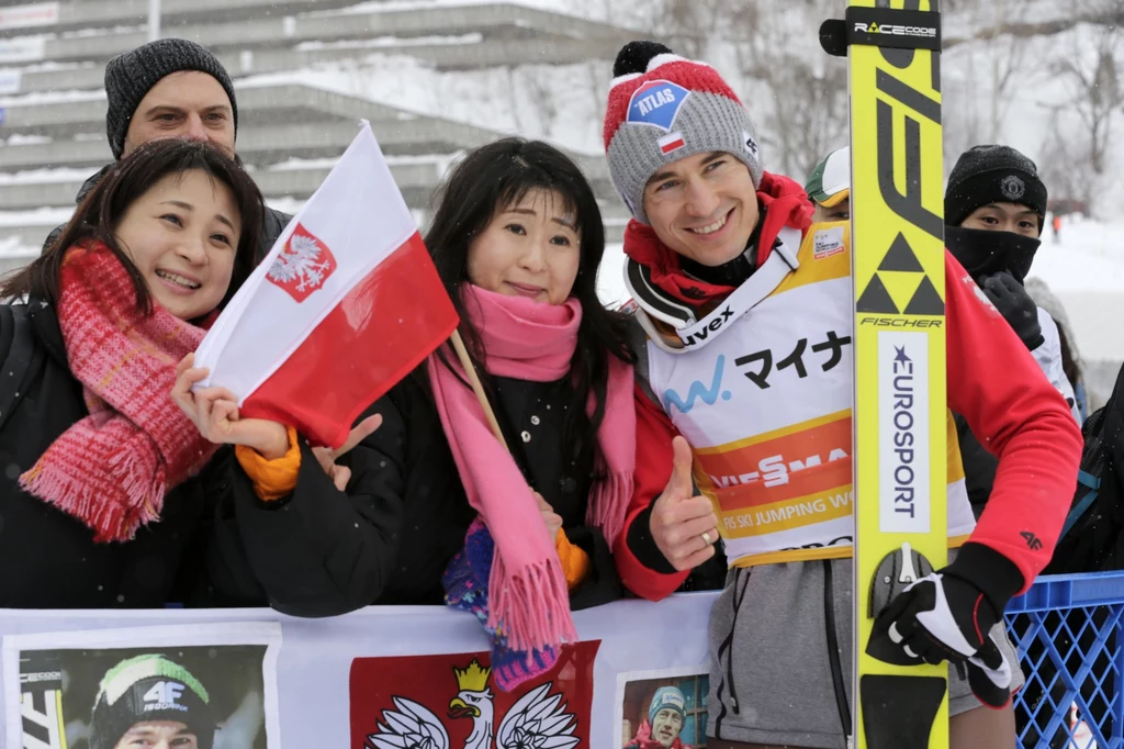 Kamil Stoch z kibicami Kamil Stoch z kibicami
