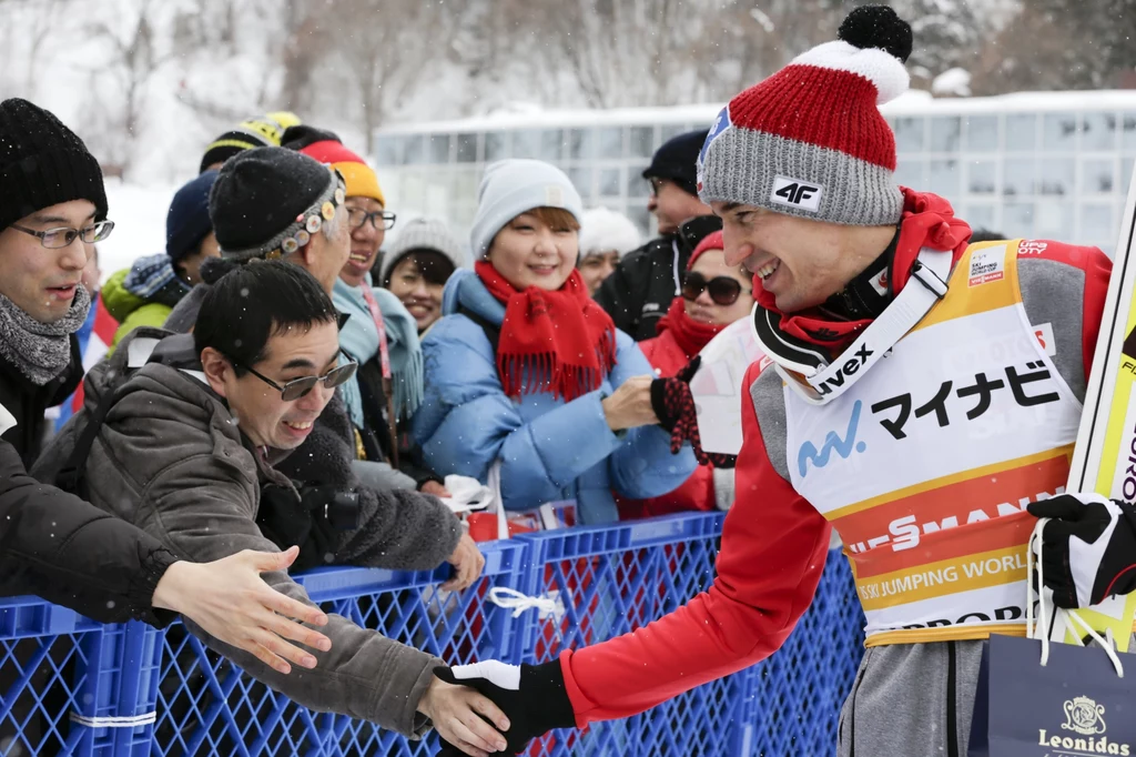 Kamil Stoch z kibicami Kamil Stoch z kibicami