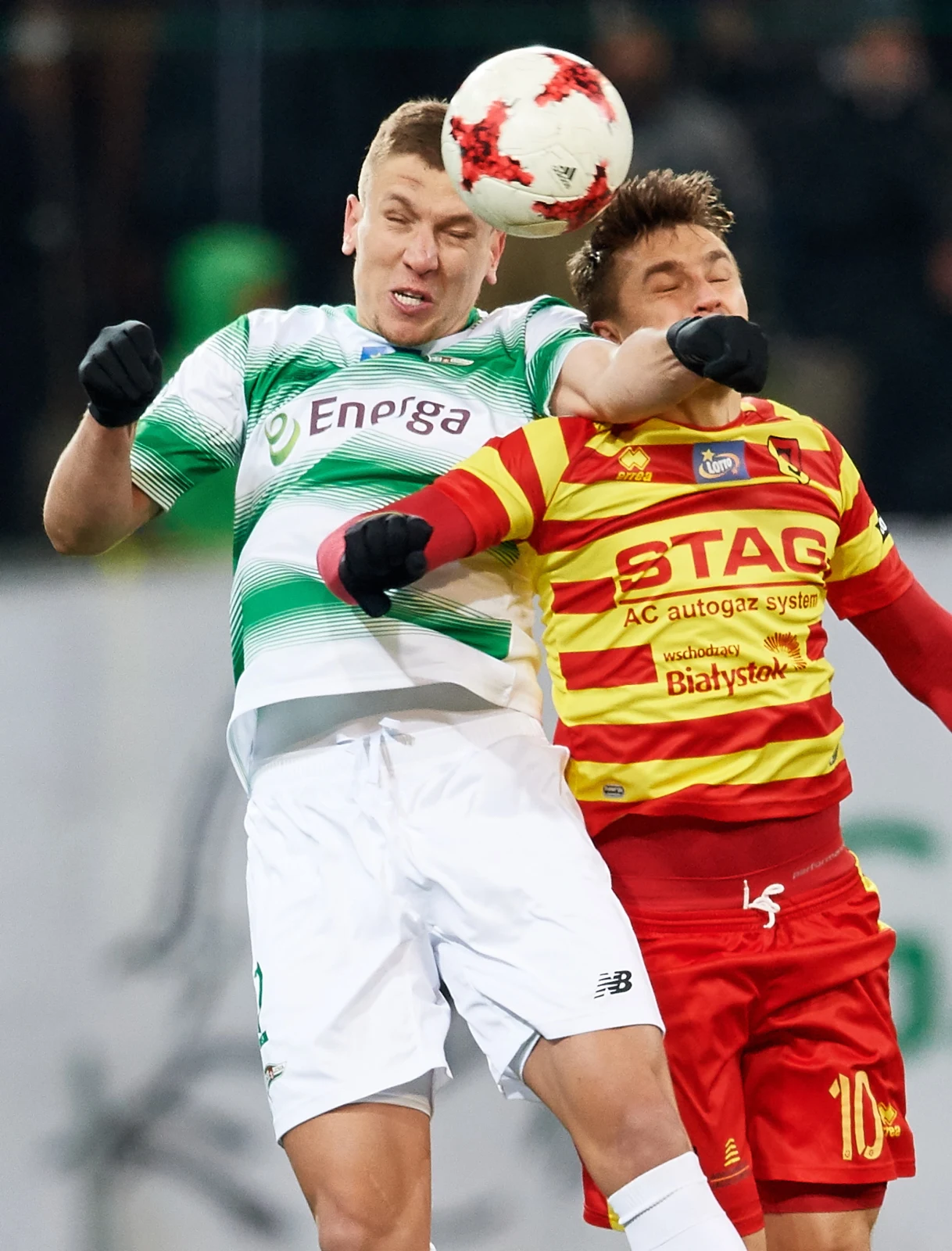 Lechia Gdańsk pokonała 3-0 Jagiellonię Białystok w 21. kolejce Lotto Ekstraklasy i zajęła fotel lidera