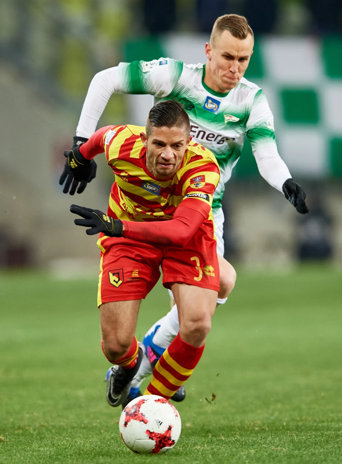 Lechia Gdańsk pokonała 3-0 Jagiellonię Białystok w 21. kolejce Lotto Ekstraklasy i zajęła fotel lidera