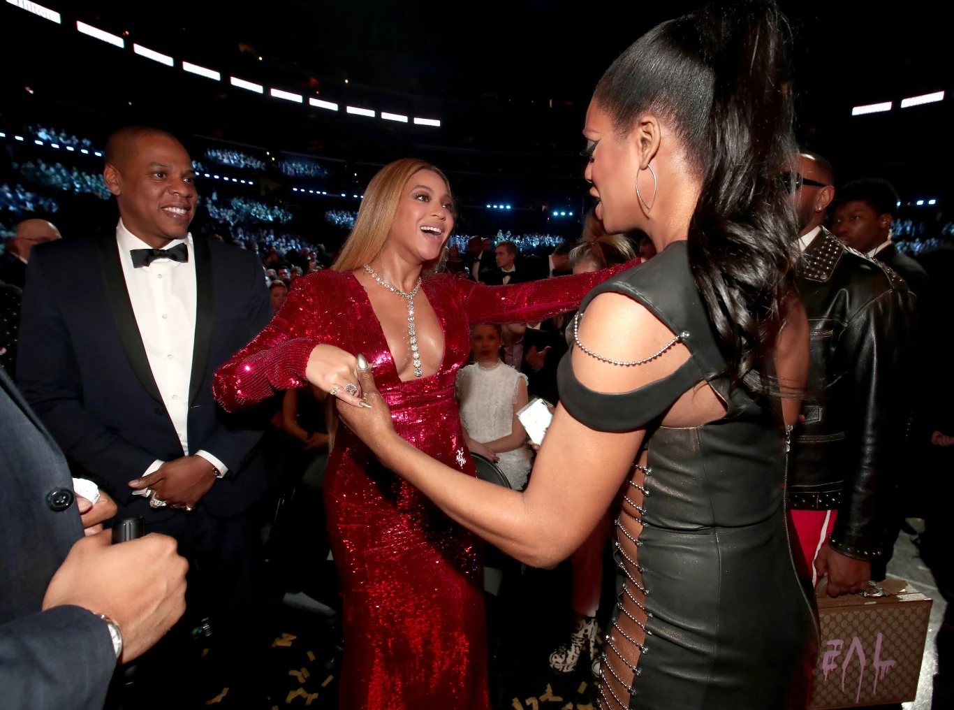 Beyonce odbiera gratulacje od Laverne Cox.