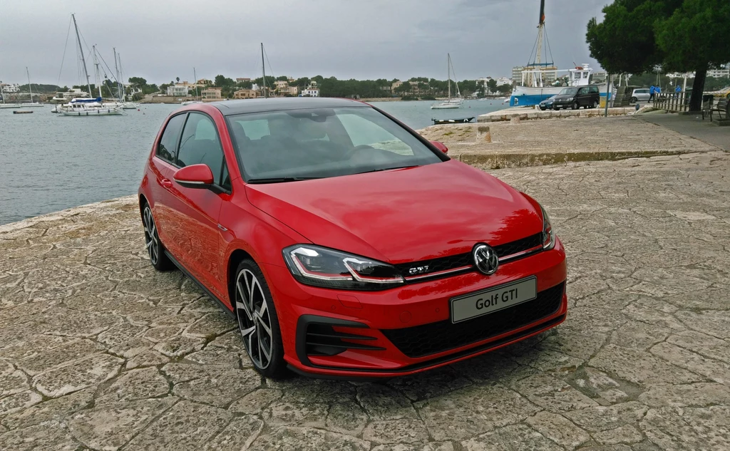 Volkswagen Golf GTI