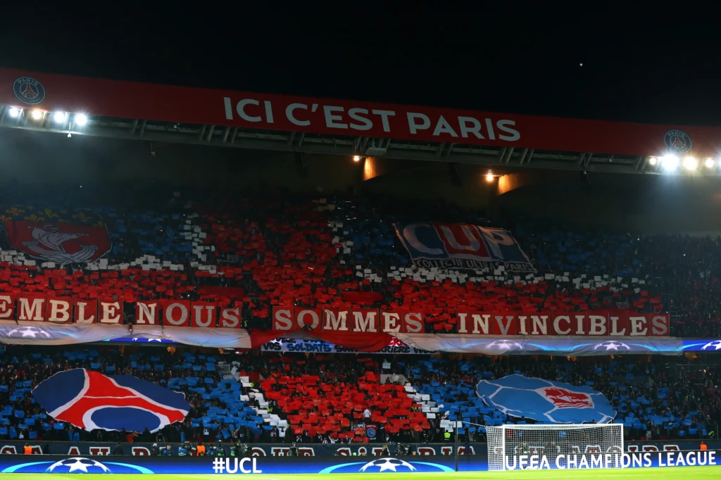 Piękna oprawa na Parc des Princes Piękna oprawa na Parc des Princes