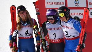 Podium giganta (od lewej): Mikaela Shiffrin, Tessa Worley i Sofia Goggia