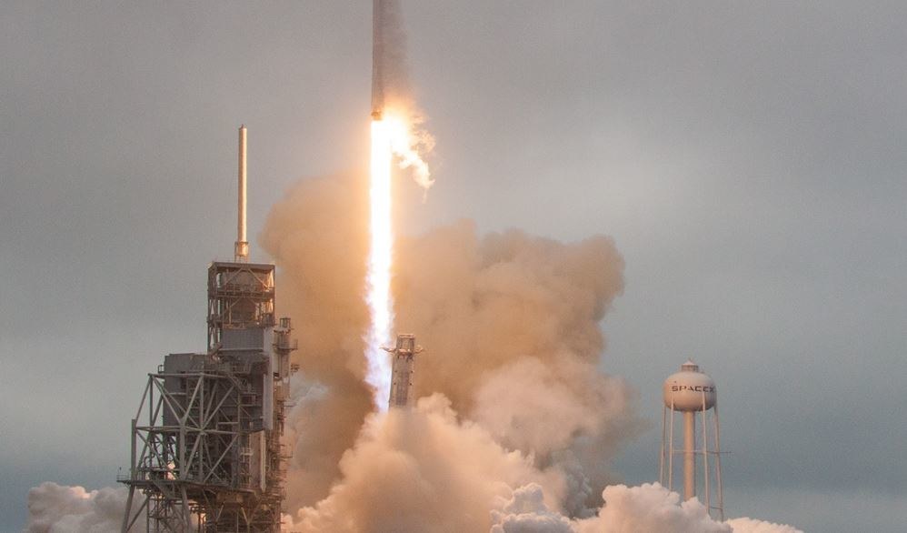 SpaceX co chwilę zmienia termin wylotu na Marsa