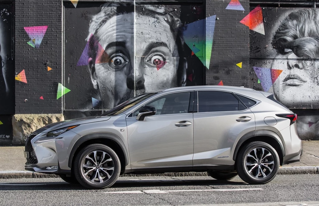 Lexus NX 300h