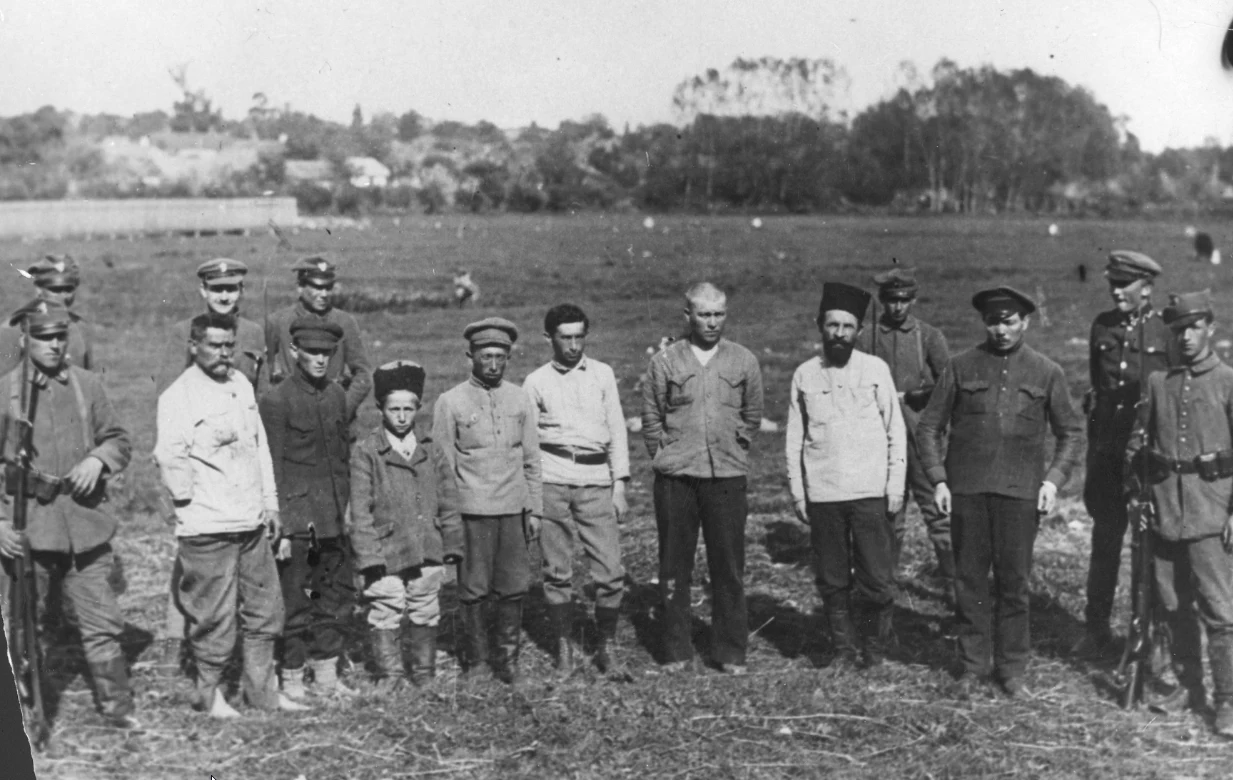 Grupa jeńców sowieckich. Rok 1920