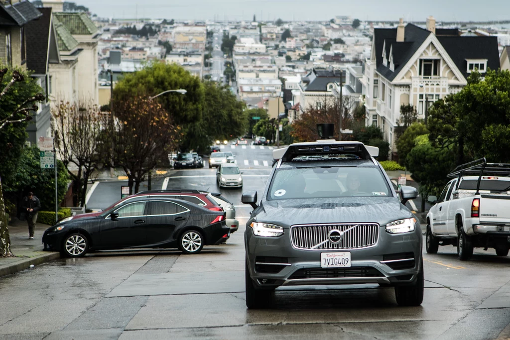 Uber swoja auta opracowuje na bazie Volvo XC90