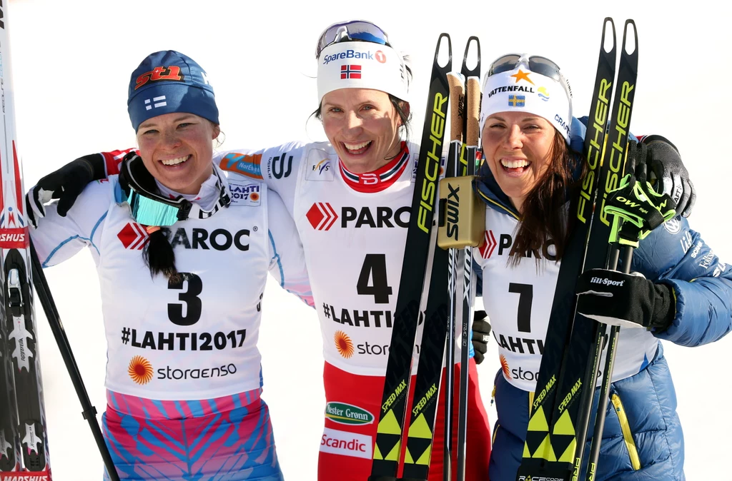 Medalistki biegu łączonego, od lewej: Krista Parmakoski, Marit Bjoergen i Charlotte Kalla Medalistki biegu łączonego, od lewej: Krista Parmakoski, Marit Bjoergen i Charlotte Kalla