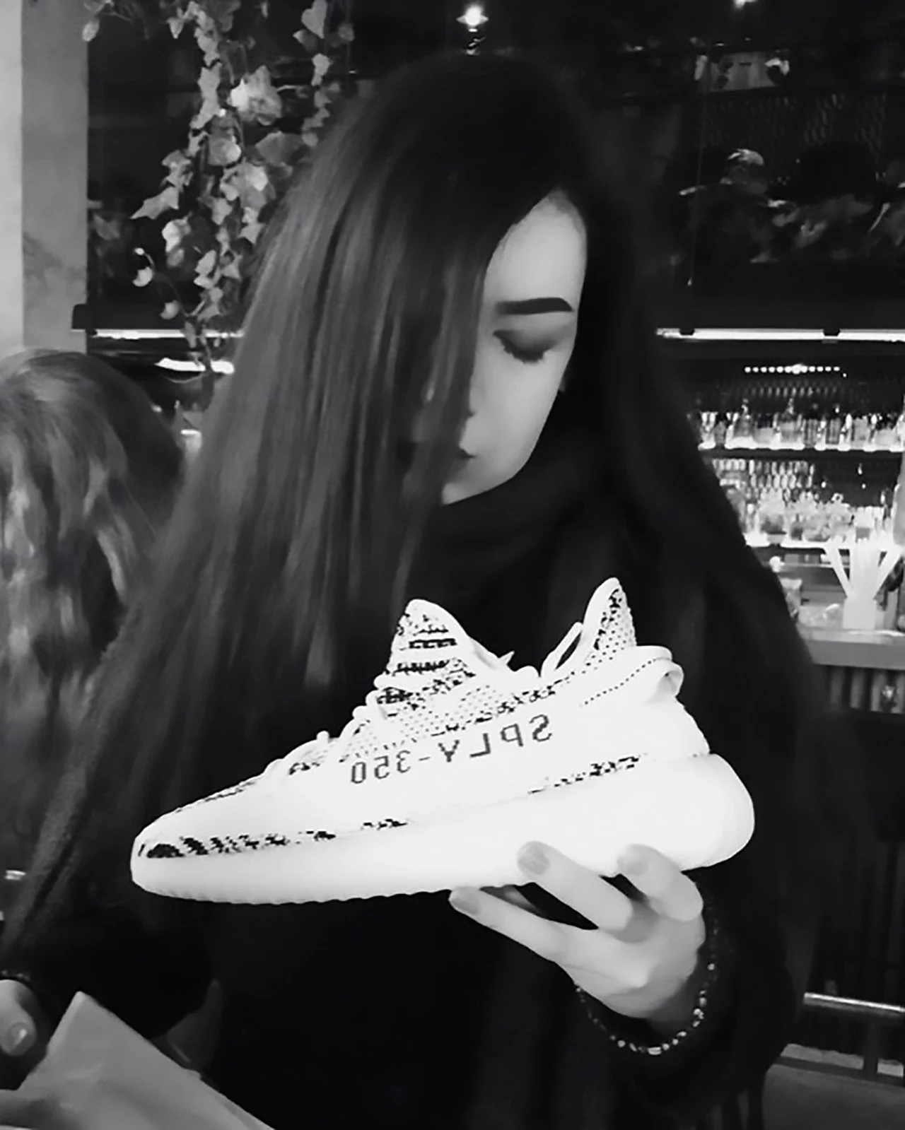 Premiera Yeezy Boost 350 V2 wywołała wielkie poruszenie także w Moskwie Premiera Yeezy Boost 350 V2 wywołała wielkie poruszenie także w Moskwie