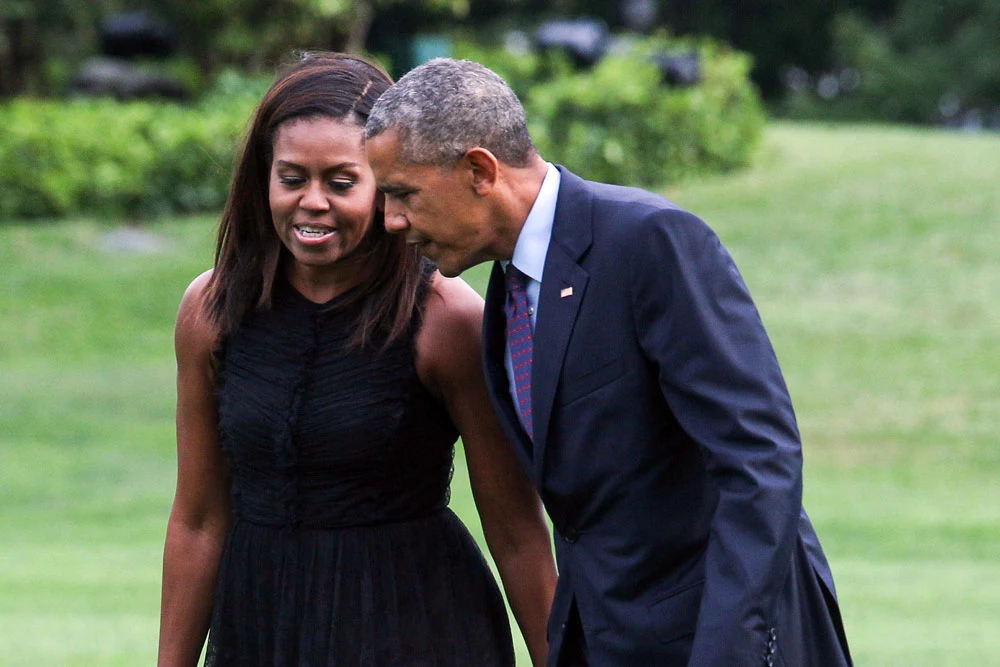 Państwo Obamowie podpisali lukratywny kontrakt na 2 książki wspomnieniowe