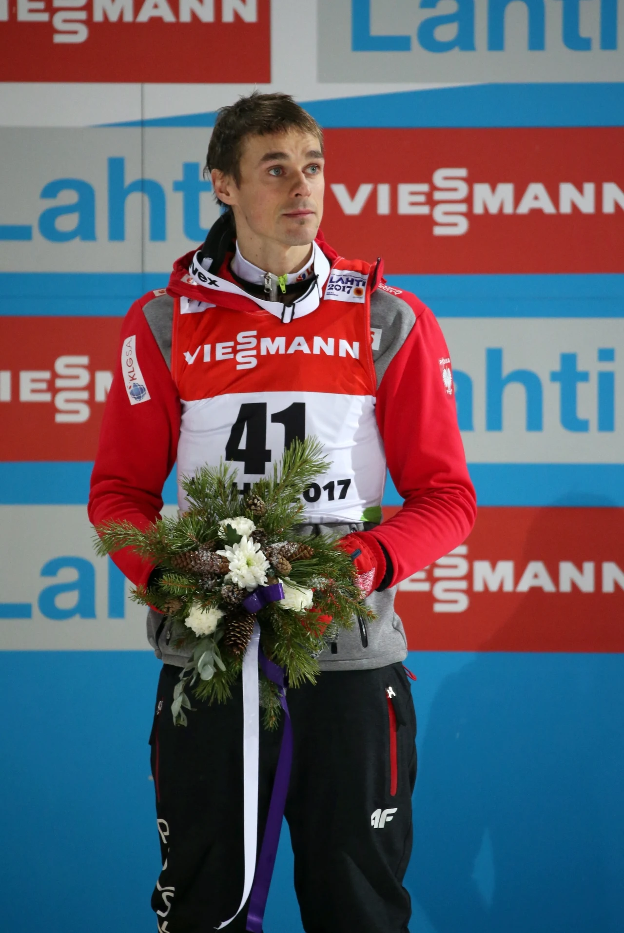 Piotr Żyła na podium Piotr Żyła na podium