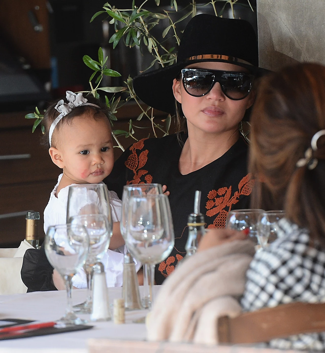 Chrissy Teigen i John Legend z córką Chrissy Teigen i John Legend z córką