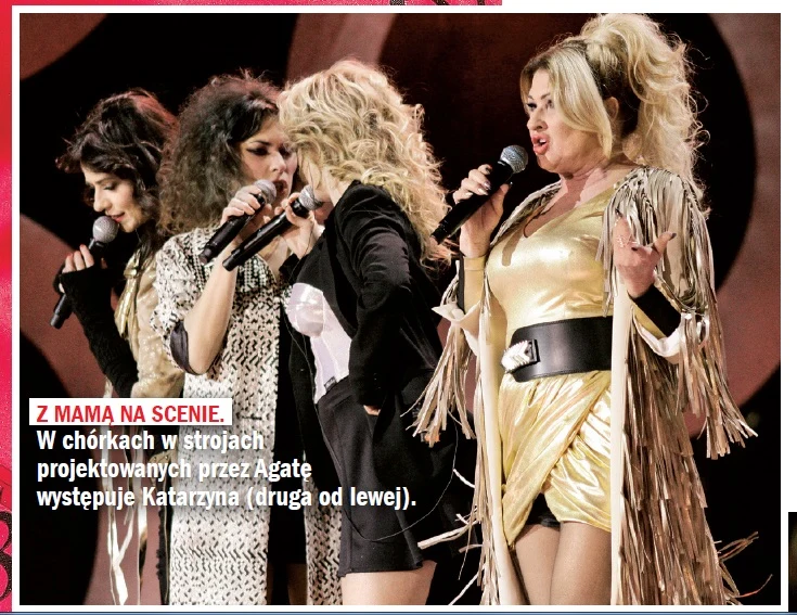 Beata z córką i chórkiem Beata z córką i chórkiem