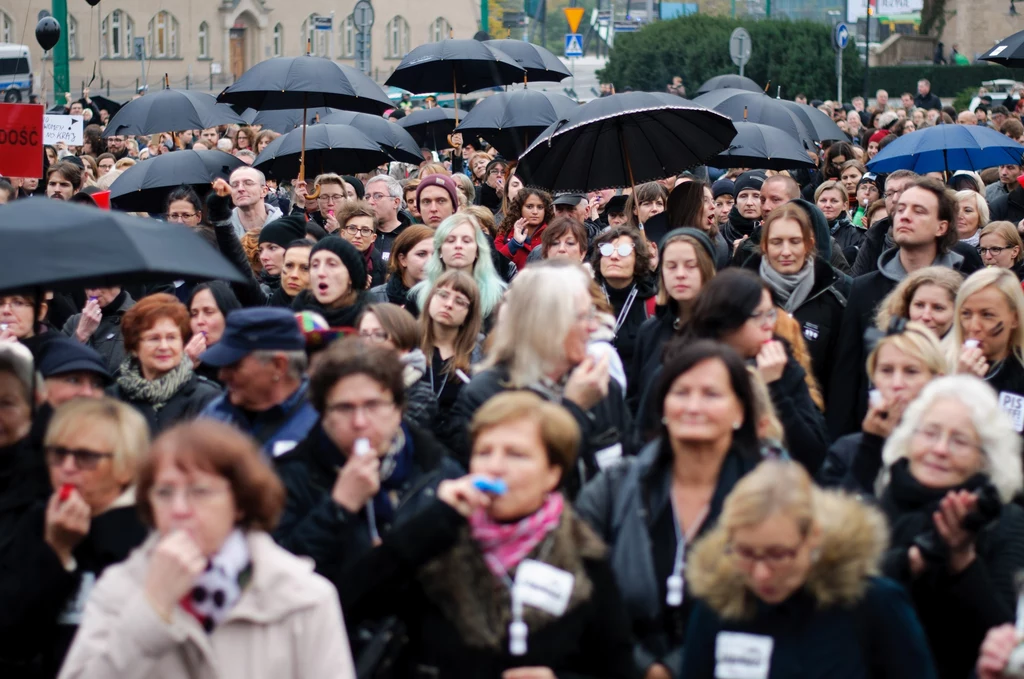 Polski "Czarny Protest" zainspirował setki tysięcy kobiet na całym świecie