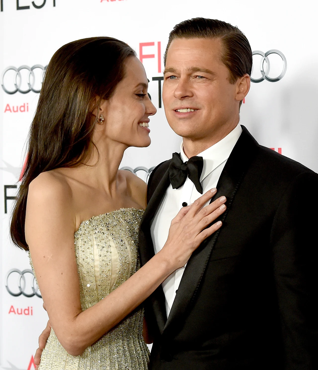 Jolie i Pitt rozstali się w zeszłym roku Jolie i Pitt rozstali się w zeszłym roku