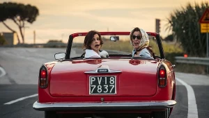 Valeria Bruni Tedeschi i Micaela Ramazzotti w filmie "Zwariować ze szczęścia"