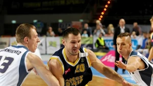 Piotr Szczotka (z piłką)
