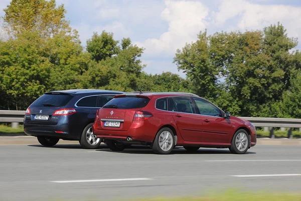 Peugeot 508 SW (2011-), Renault Laguna Grandtour III (2007-2014)